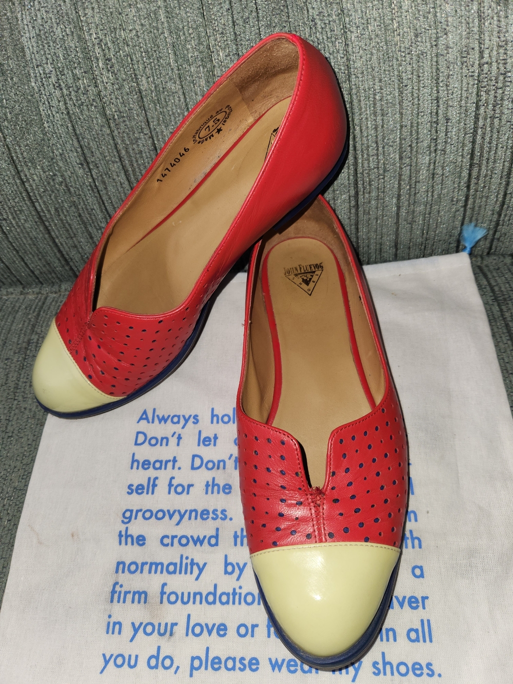 🍉John Fluevog Red Flats with Cream Cap Toe - Picture 6 of 7